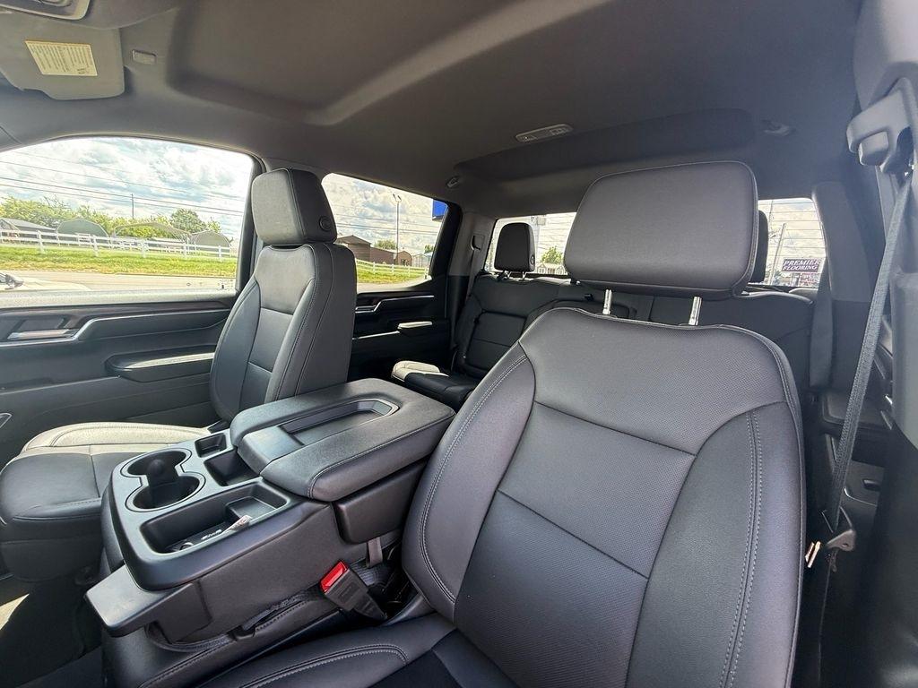 GMC Sierra 1500 SLT Crew Cab 2WD 2024
