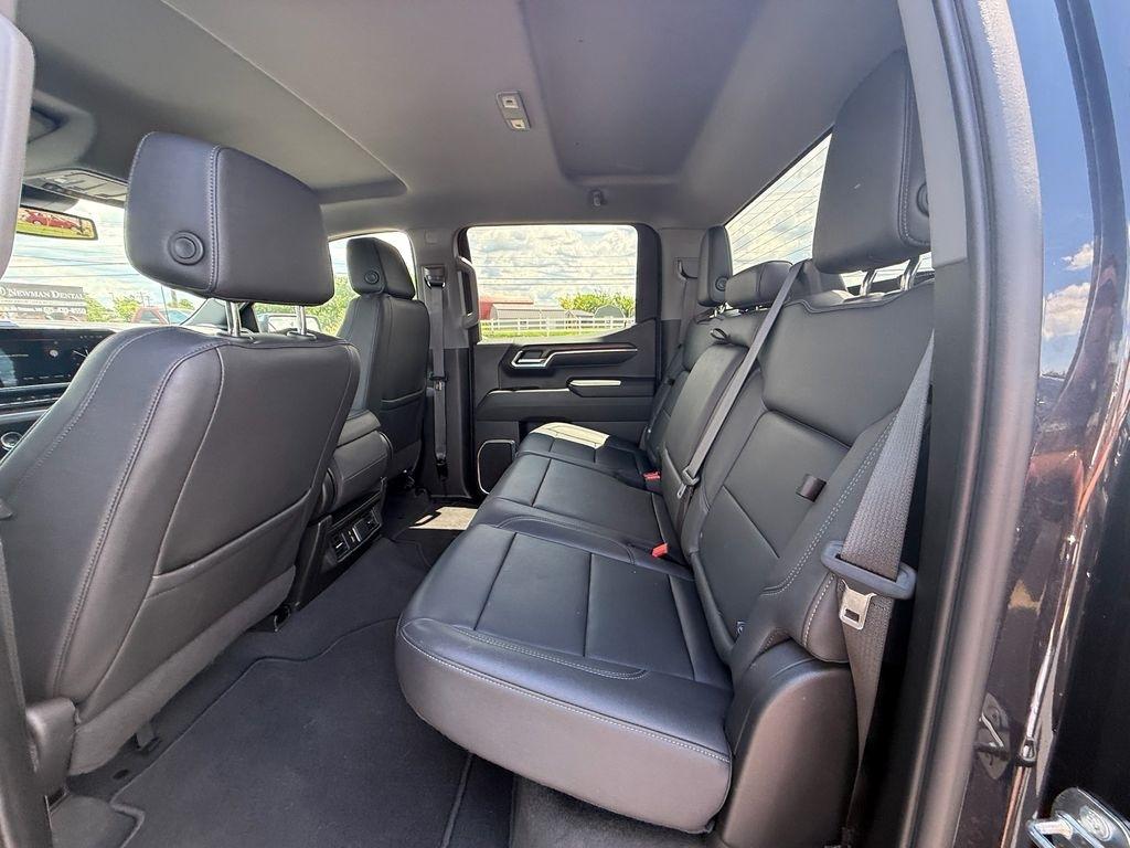 GMC Sierra 1500 SLT Crew Cab 2WD 2024