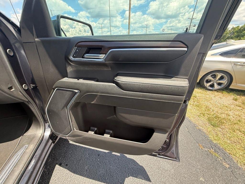 GMC Sierra 1500 SLT Crew Cab 2WD 2024