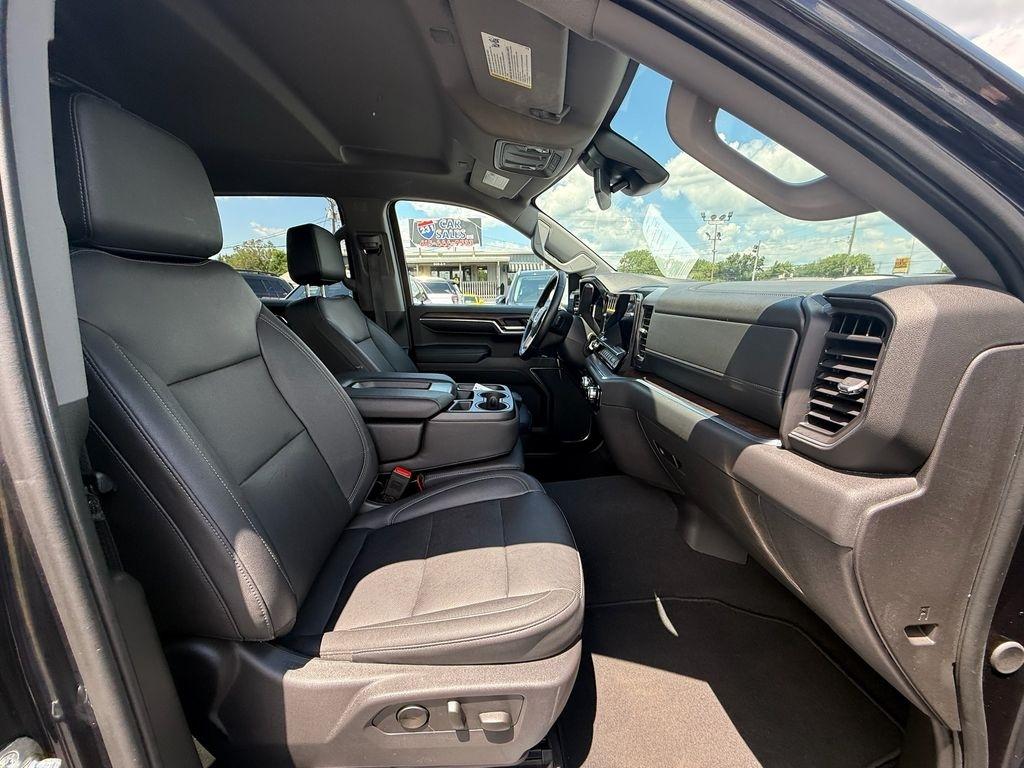 GMC Sierra 1500 SLT Crew Cab 2WD 2024