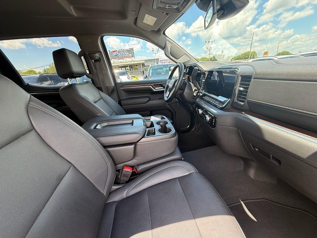 GMC Sierra 1500 SLT Crew Cab 2WD 2024