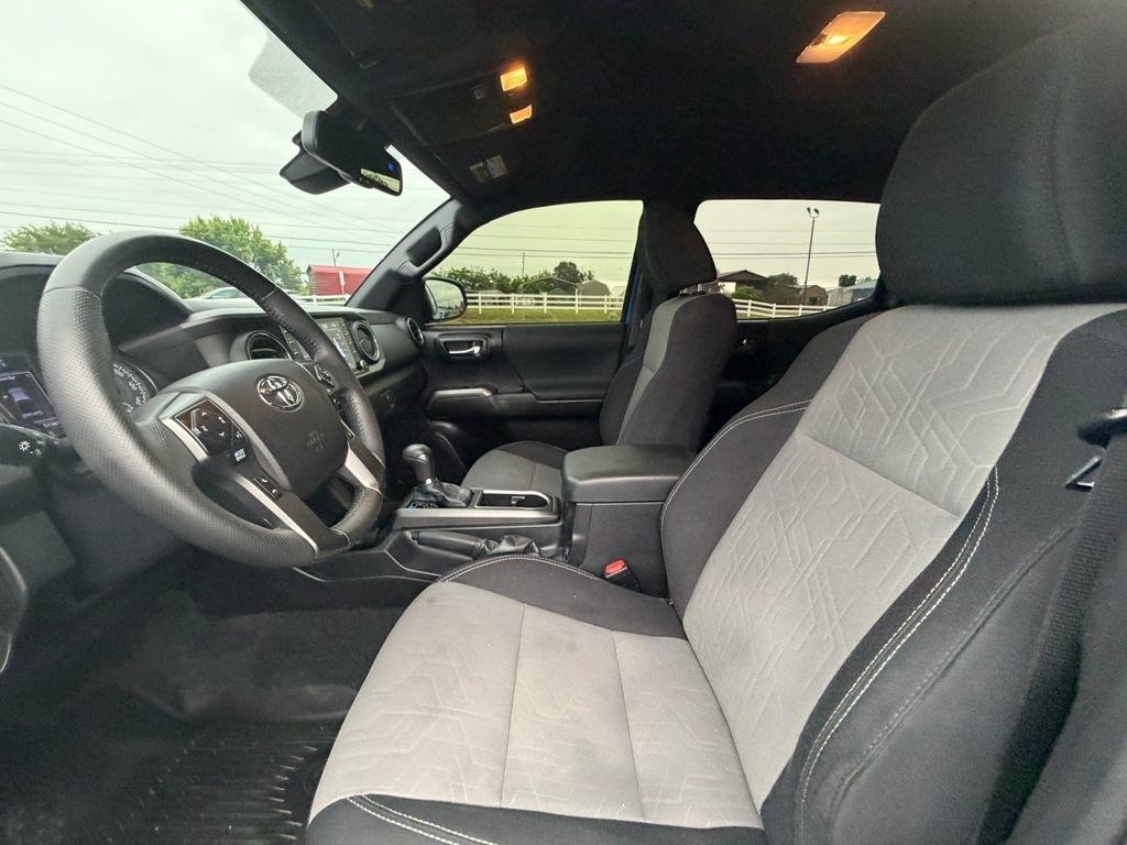 Toyota Tacoma  2021