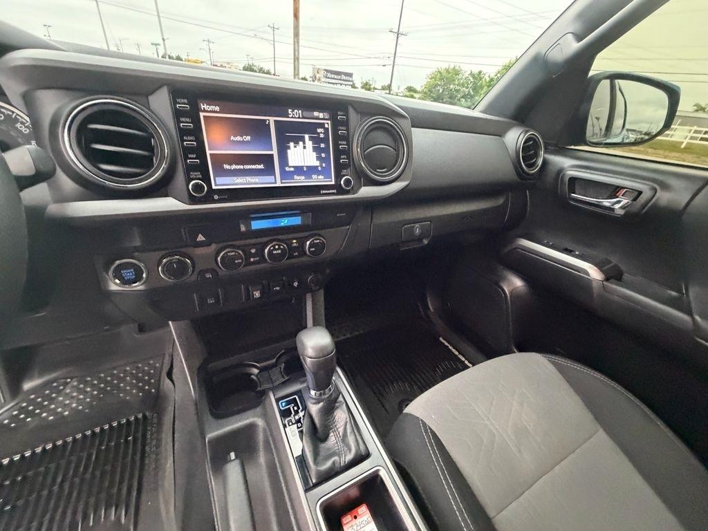 Toyota Tacoma  2021