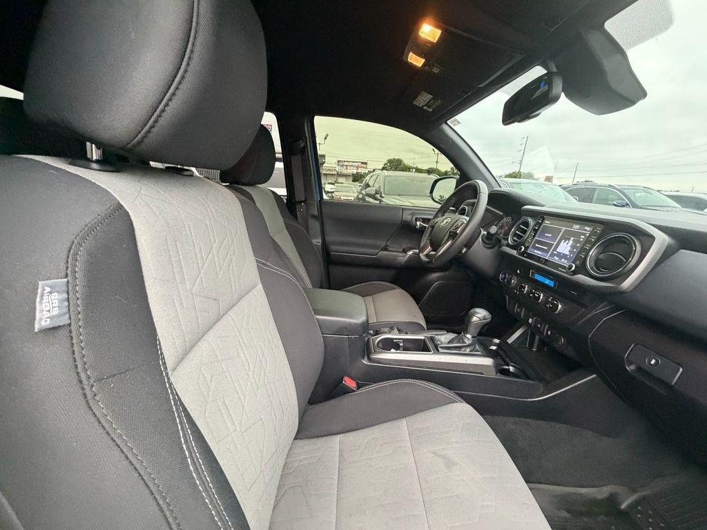 Toyota Tacoma  2021