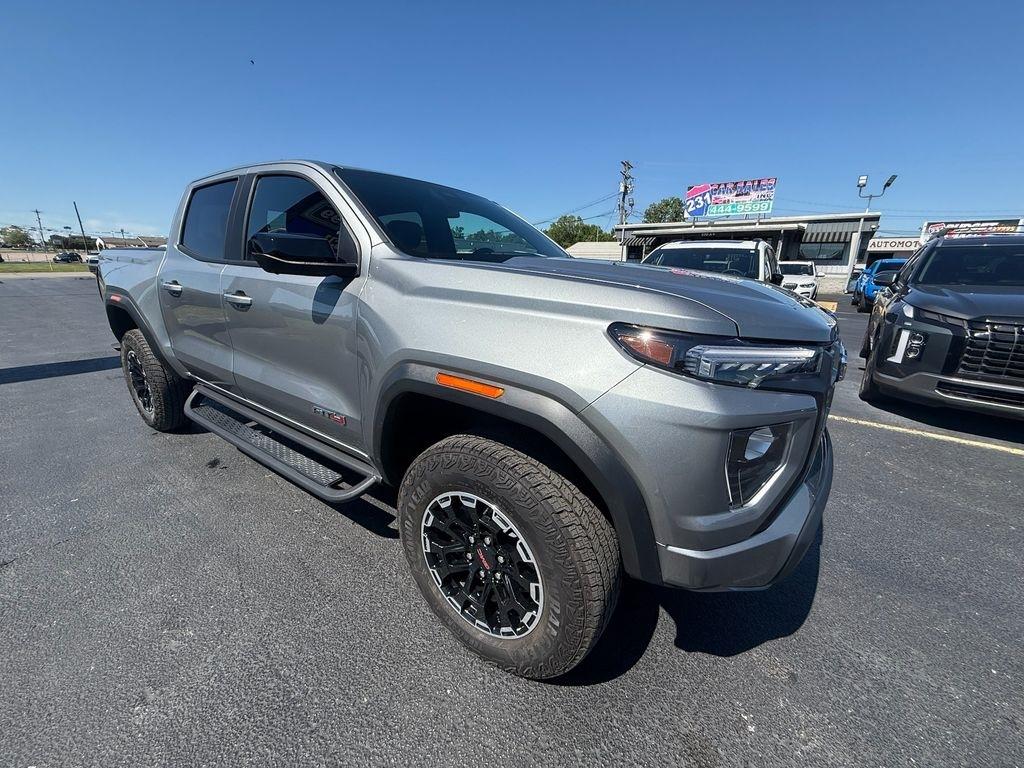 GMC Canyon AT4 Crew Cab 4WD 2026