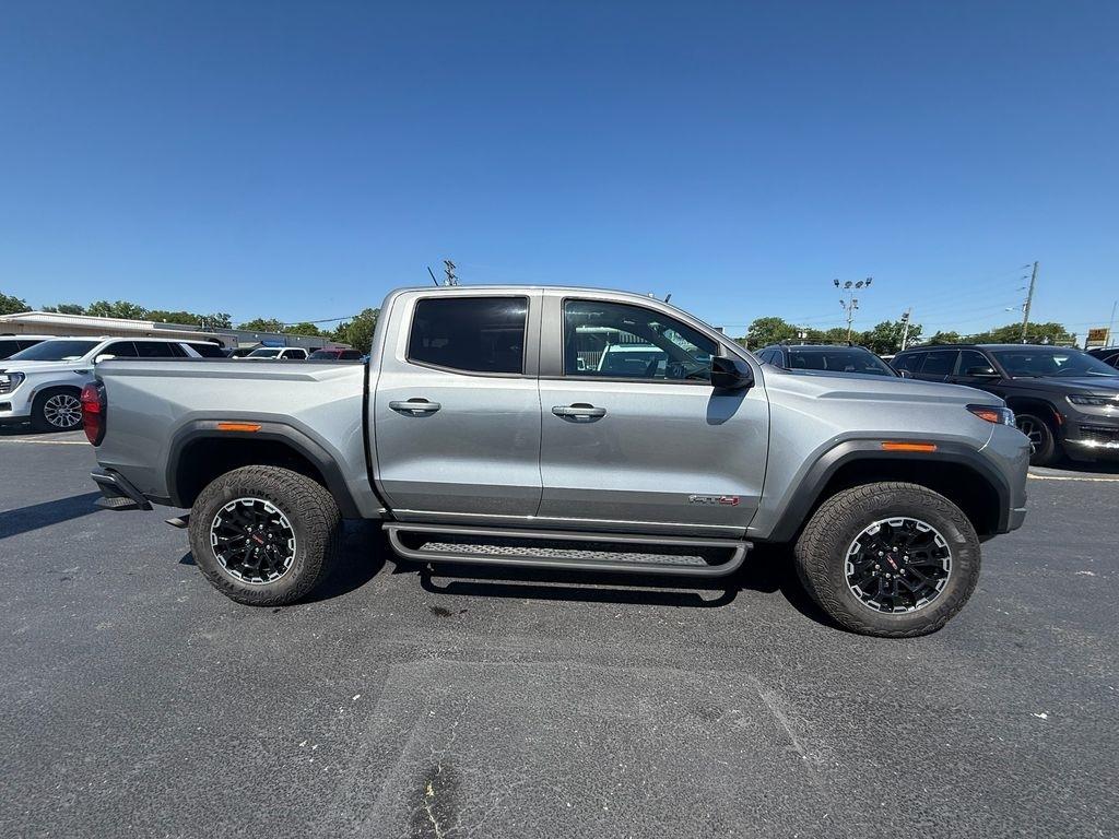 GMC Canyon AT4 Crew Cab 4WD 2026