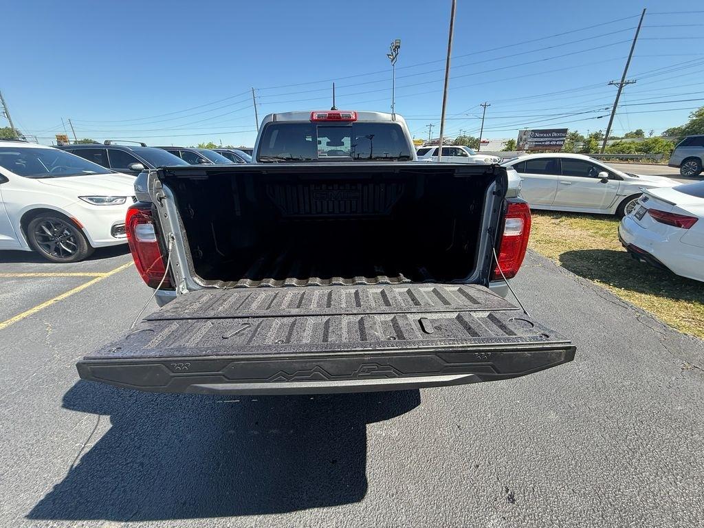 GMC Canyon AT4 Crew Cab 4WD 2026