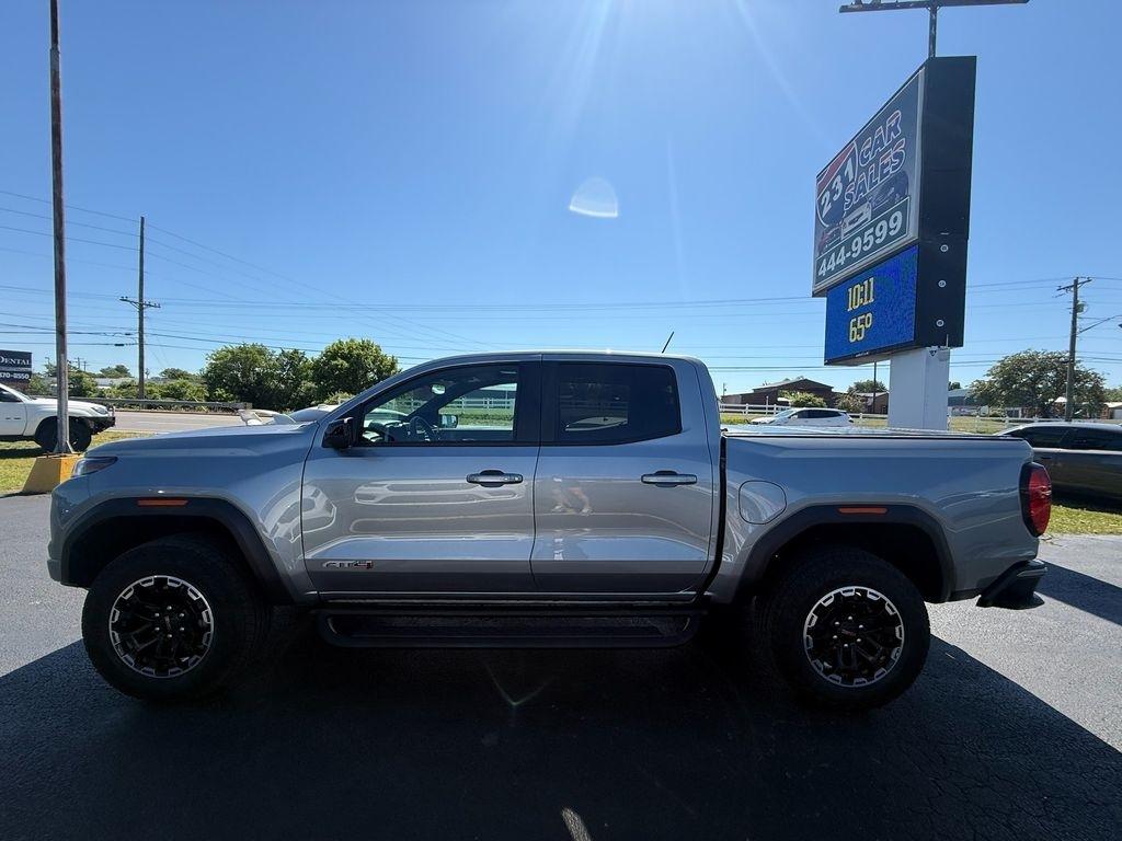GMC Canyon AT4 Crew Cab 4WD 2026