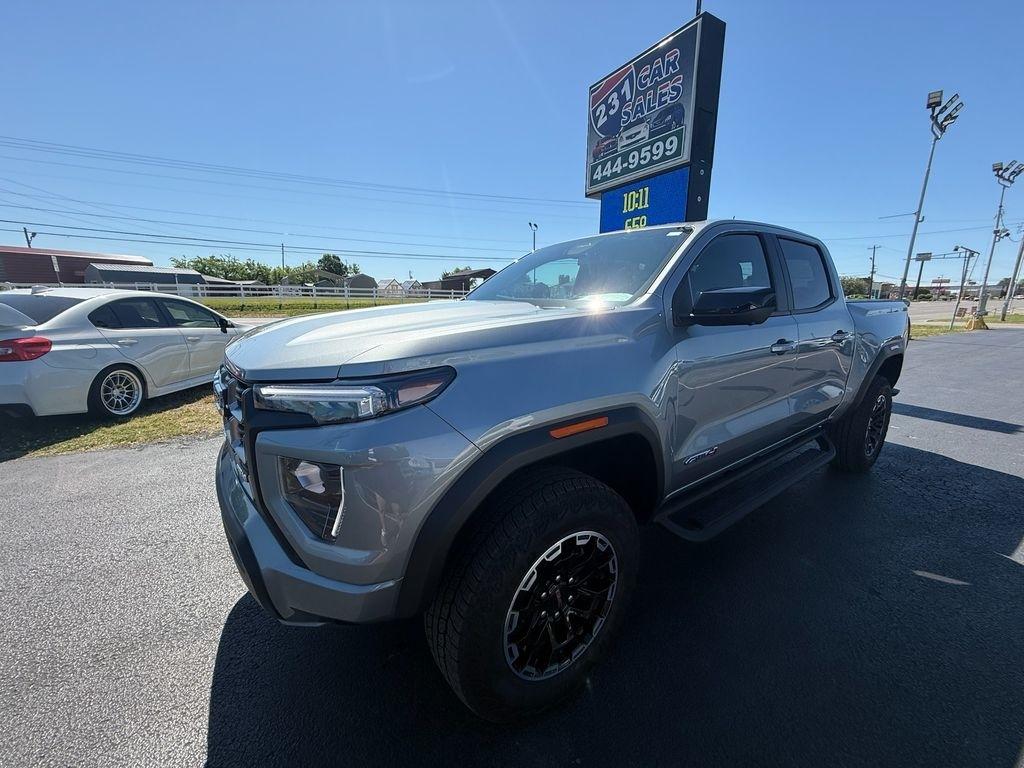 GMC Canyon AT4 Crew Cab 4WD 2026