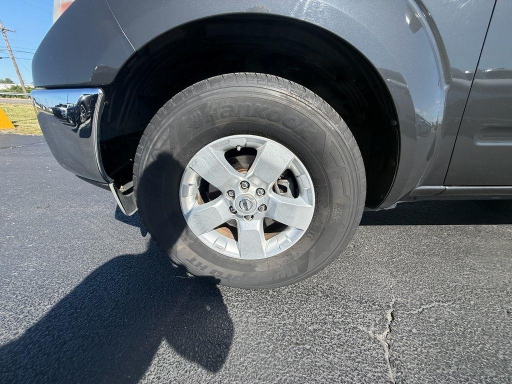 Nissan Frontier S Crew Cab 2WD 2011