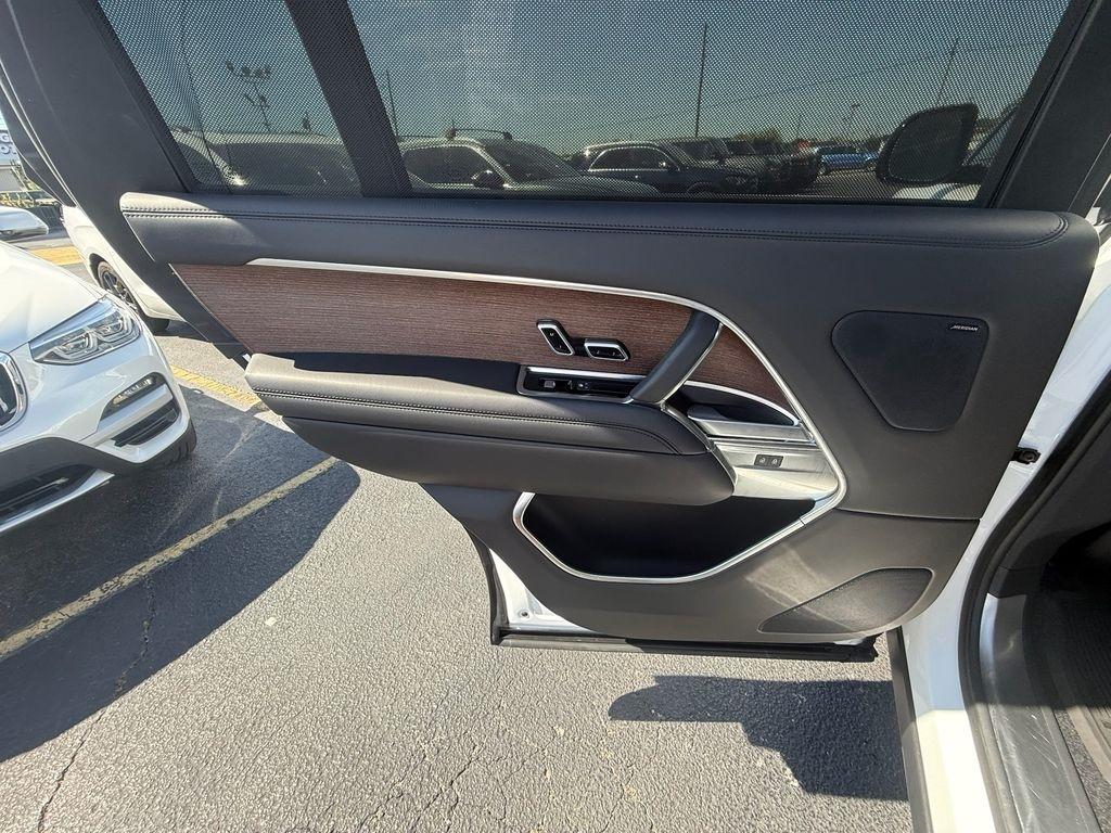 Land Rover New Range Rover  2024