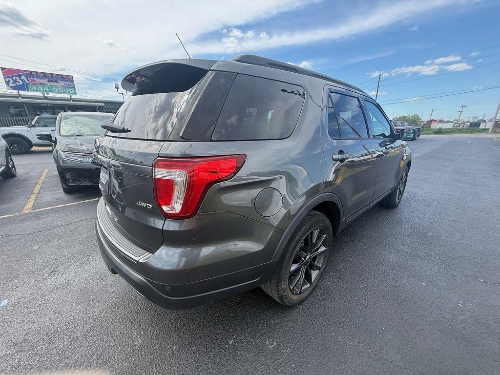 Ford Explorer XLT 4WD 2018
