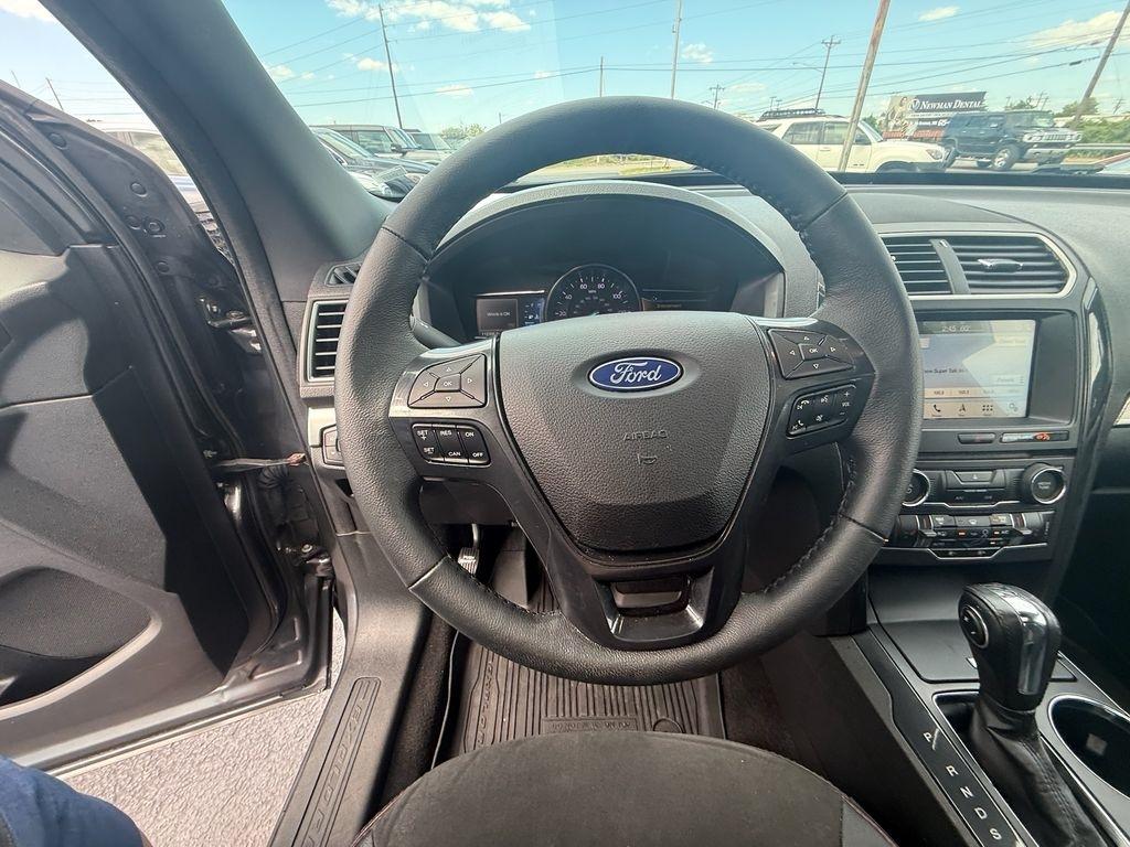 Ford Explorer XLT 4WD 2018