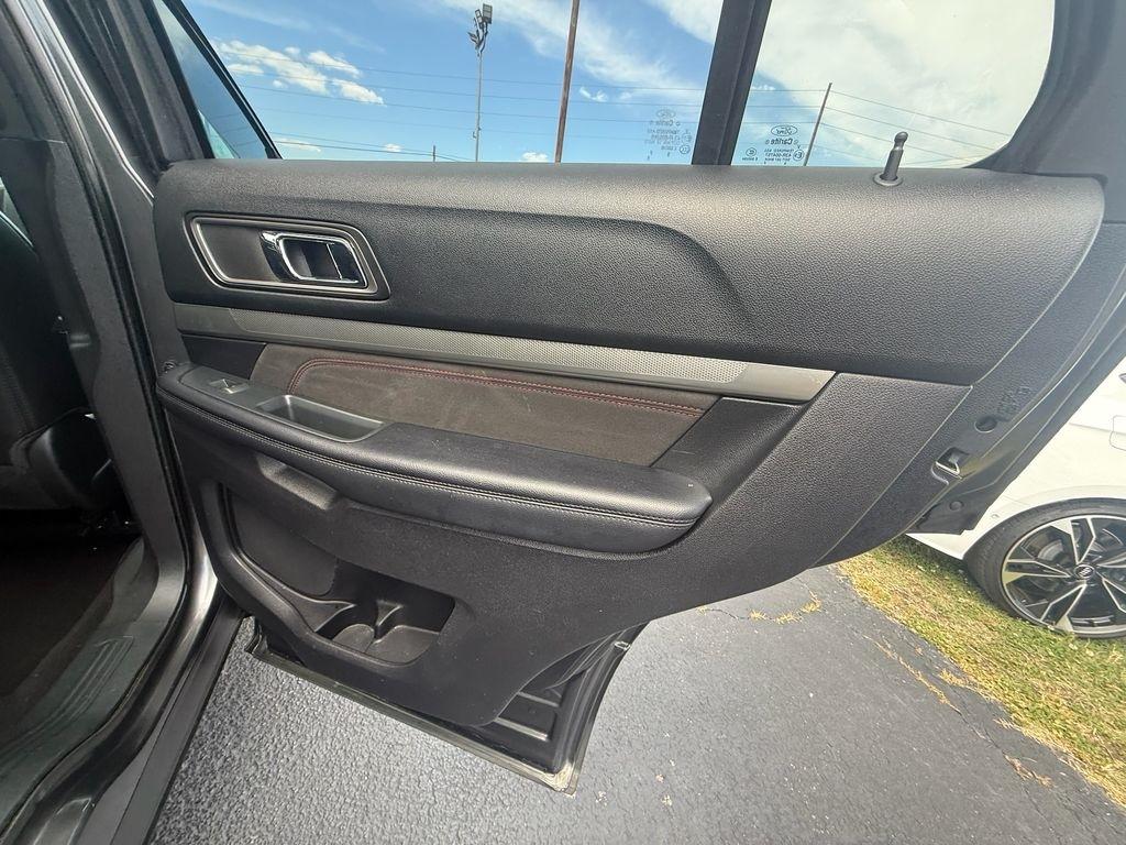 Ford Explorer XLT 4WD 2018