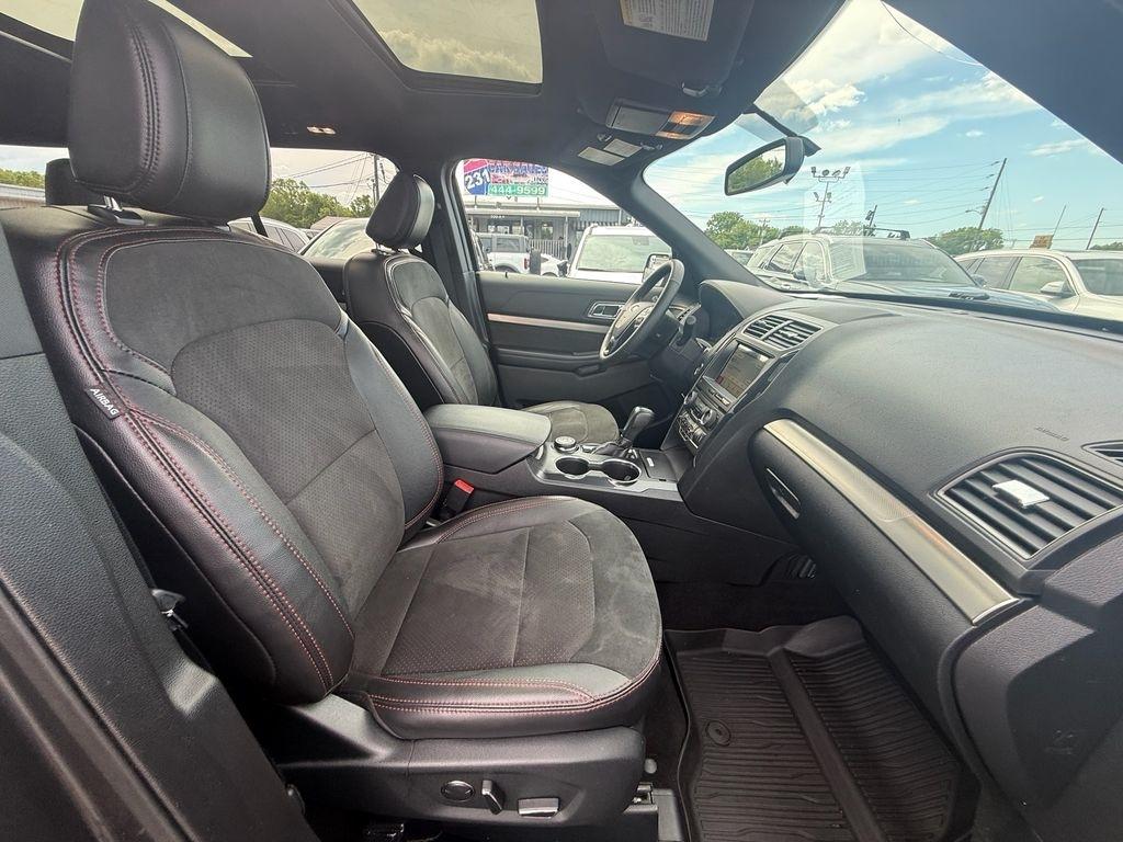 Ford Explorer XLT 4WD 2018
