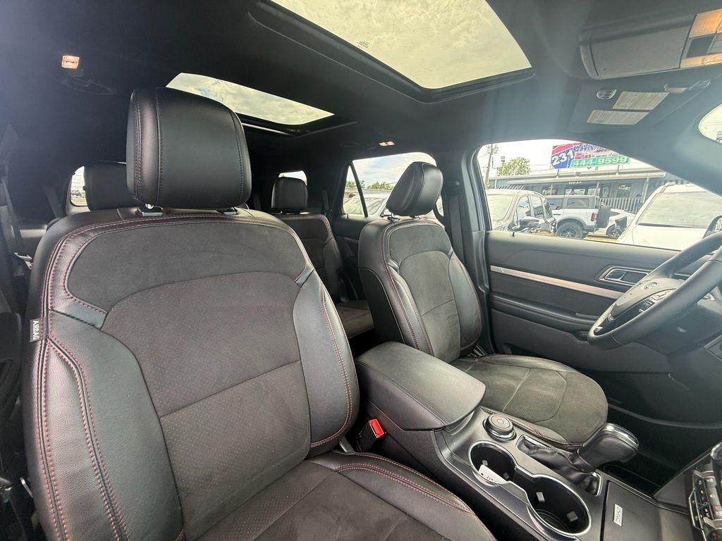 Ford Explorer XLT 4WD 2018