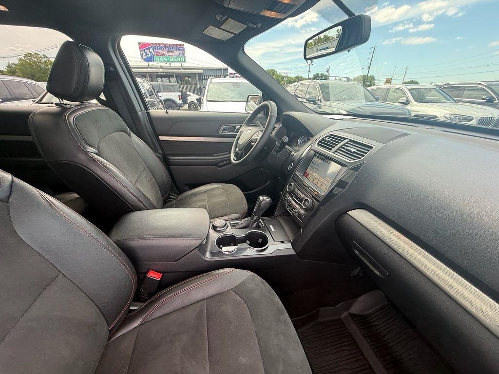 Ford Explorer XLT 4WD 2018