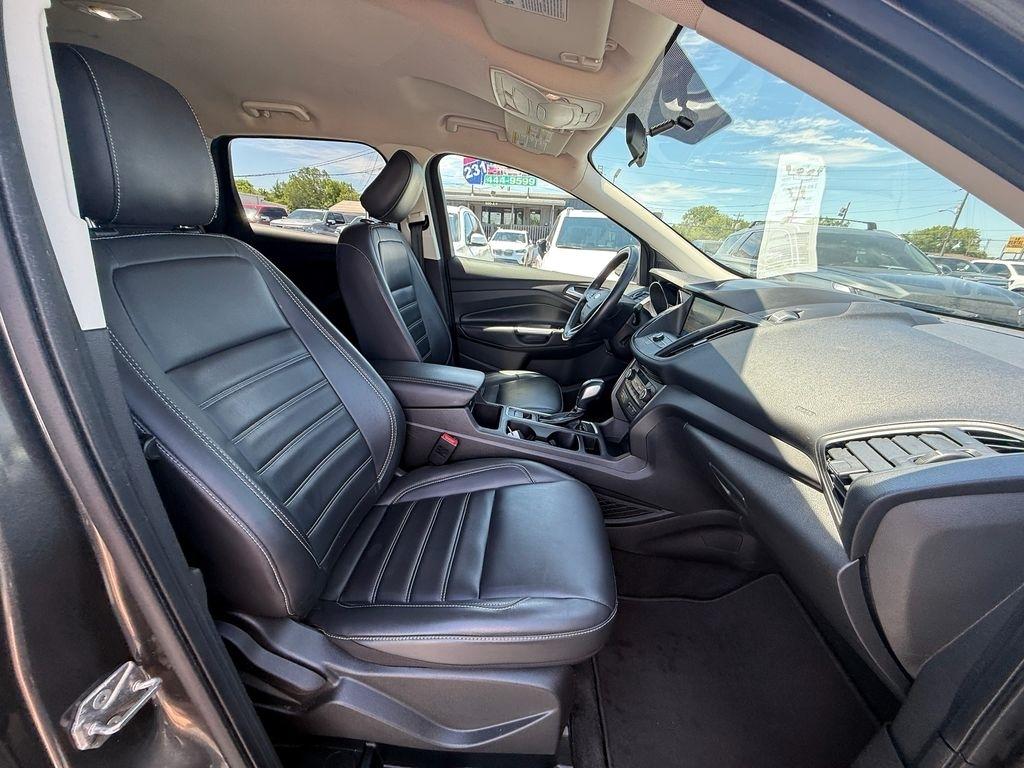 Ford Escape SEL 4WD 2019
