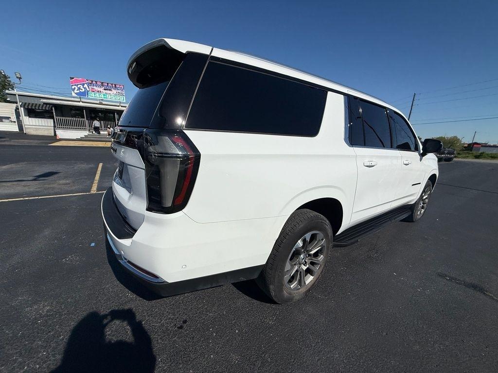 Chevrolet Suburban LT 2025