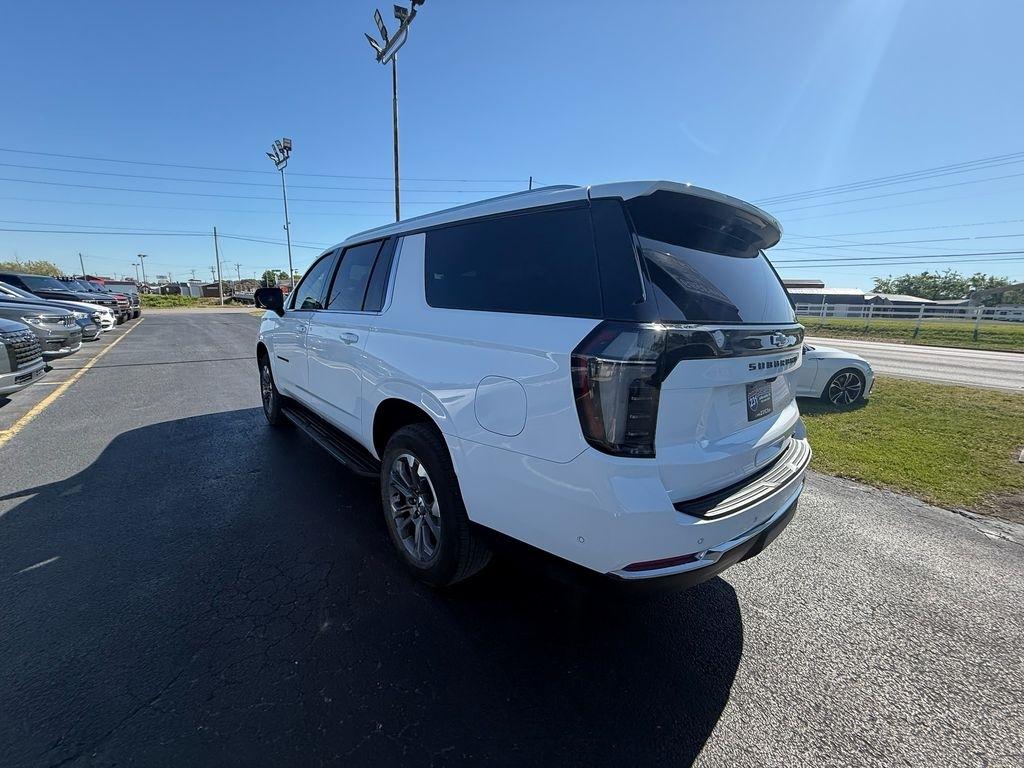 Chevrolet Suburban LT 2025