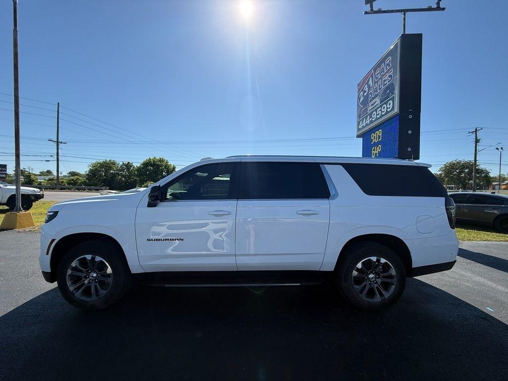 Chevrolet Suburban LT 2025