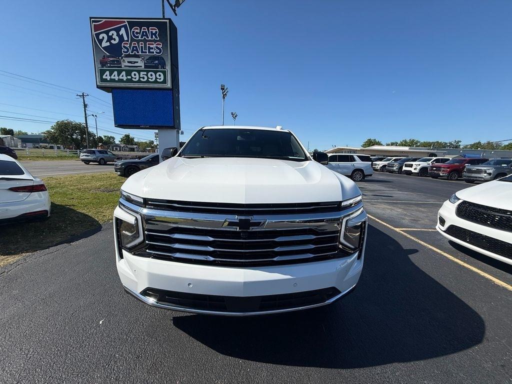 Chevrolet Suburban LT 2025