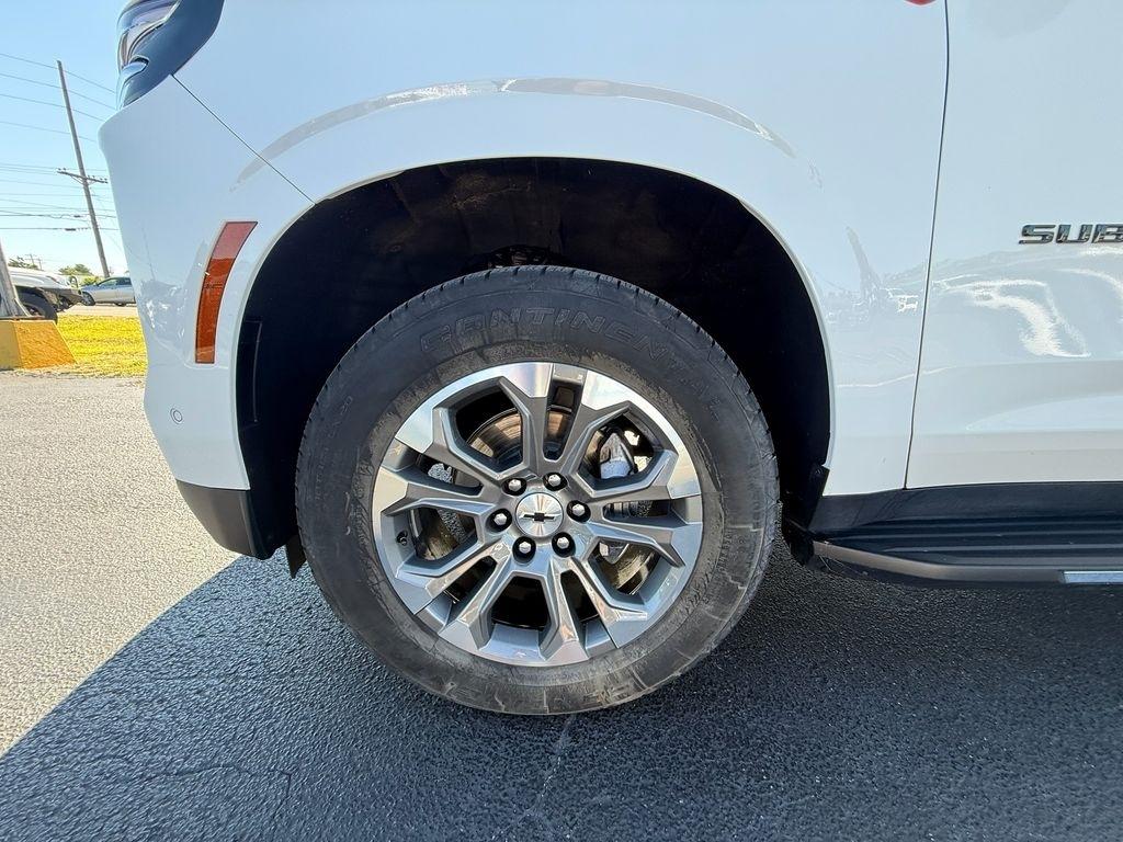 Chevrolet Suburban LT 2025