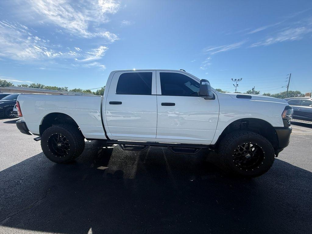 RAM 2500 Tradesman Crew Cab SWB 4WD 2024