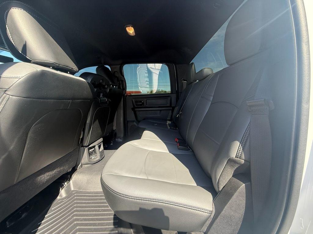 RAM 2500 Tradesman Crew Cab SWB 4WD 2024
