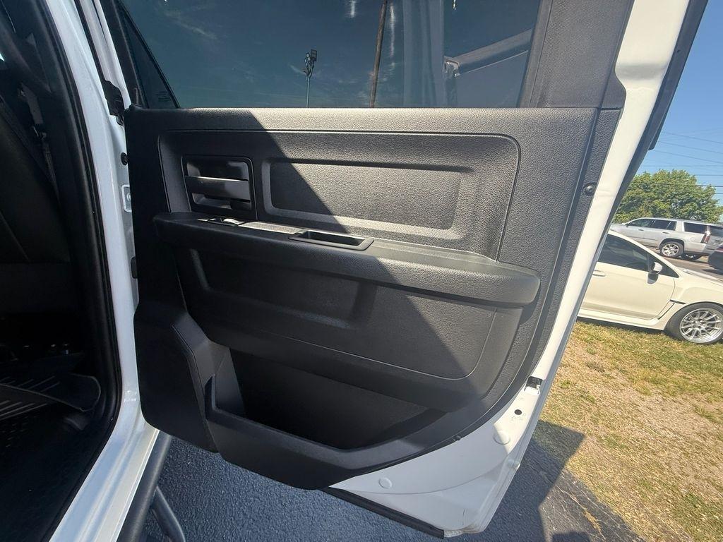 RAM 2500 Tradesman Crew Cab SWB 4WD 2024