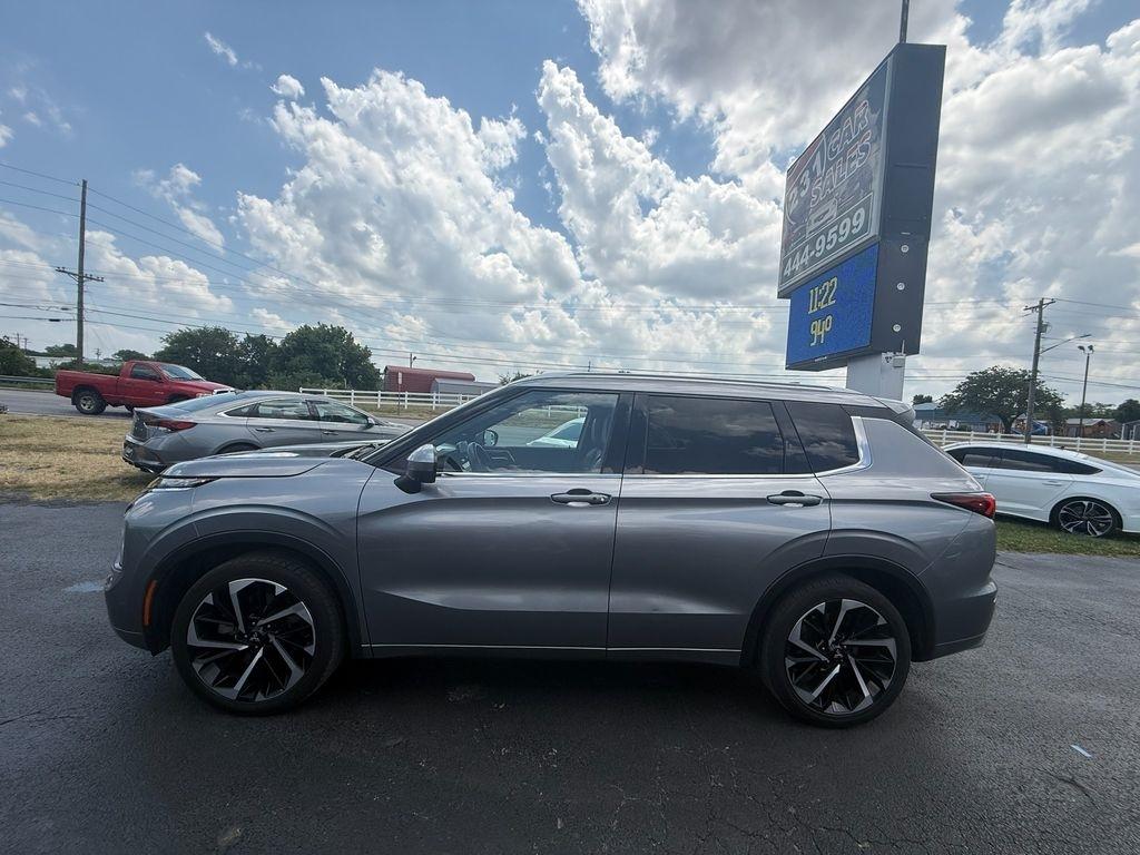 Mitsubishi Outlander  2022