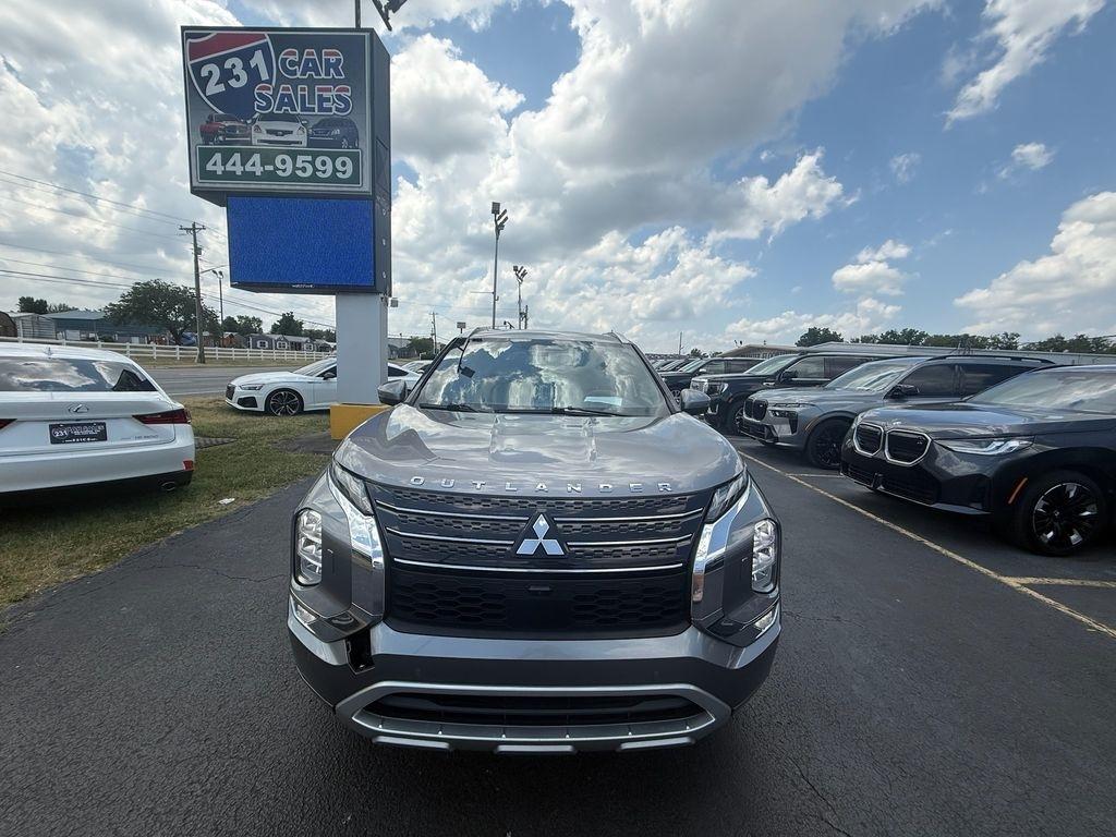 Mitsubishi Outlander  2022