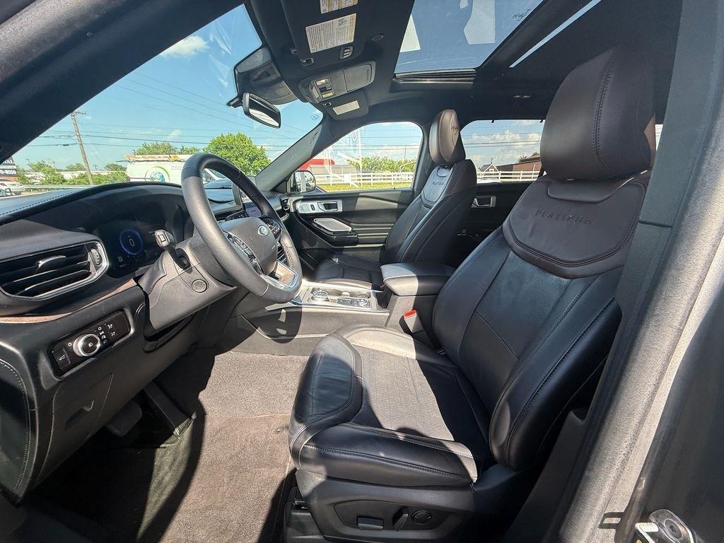 Ford Explorer Platinum AWD 2023
