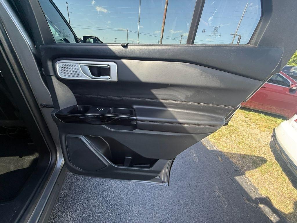 Ford Explorer Platinum AWD 2023