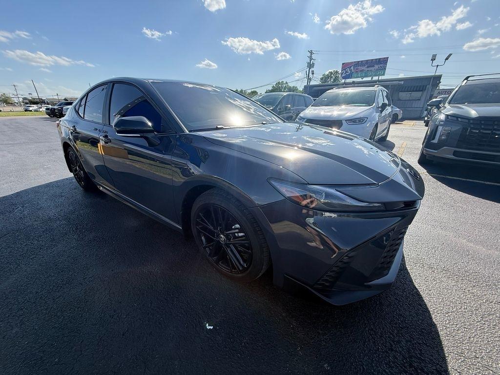 2025 Toyota Camry Hybrid SE