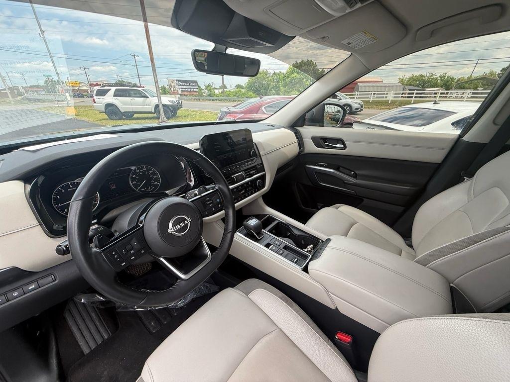 Nissan Pathfinder SL 2023