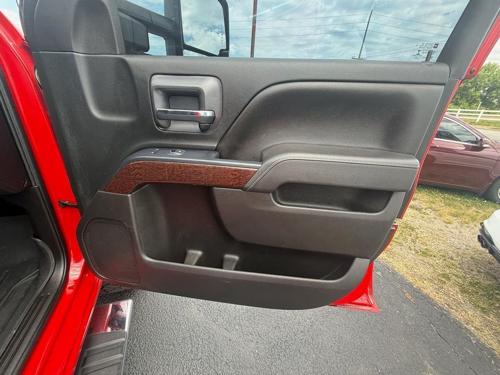 GMC Sierra 2500HD SLE Crew Cab 4WD 2016