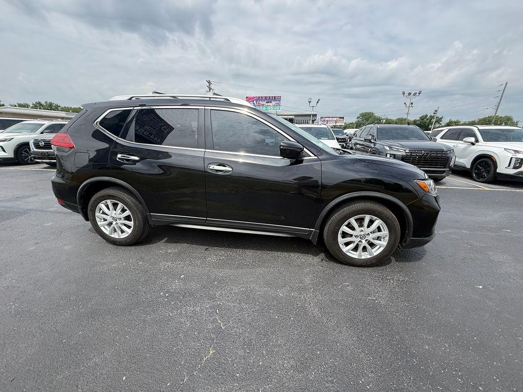 Nissan Rogue SV 2WD 2017