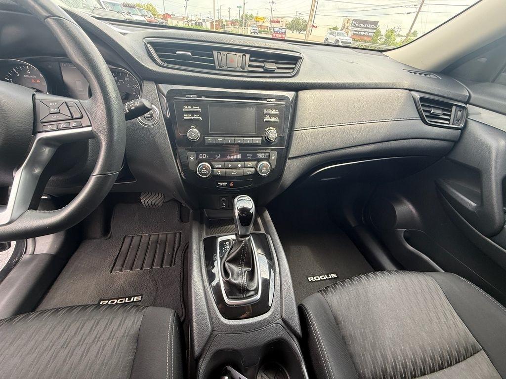 Nissan Rogue SV 2WD 2017