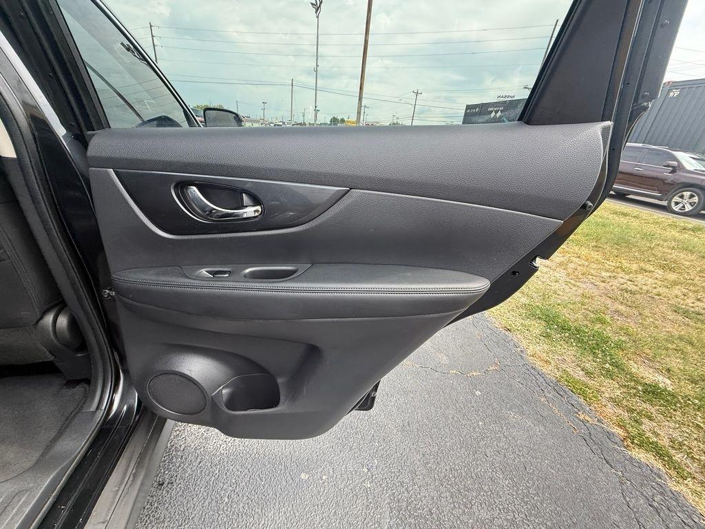 Nissan Rogue SV 2WD 2017