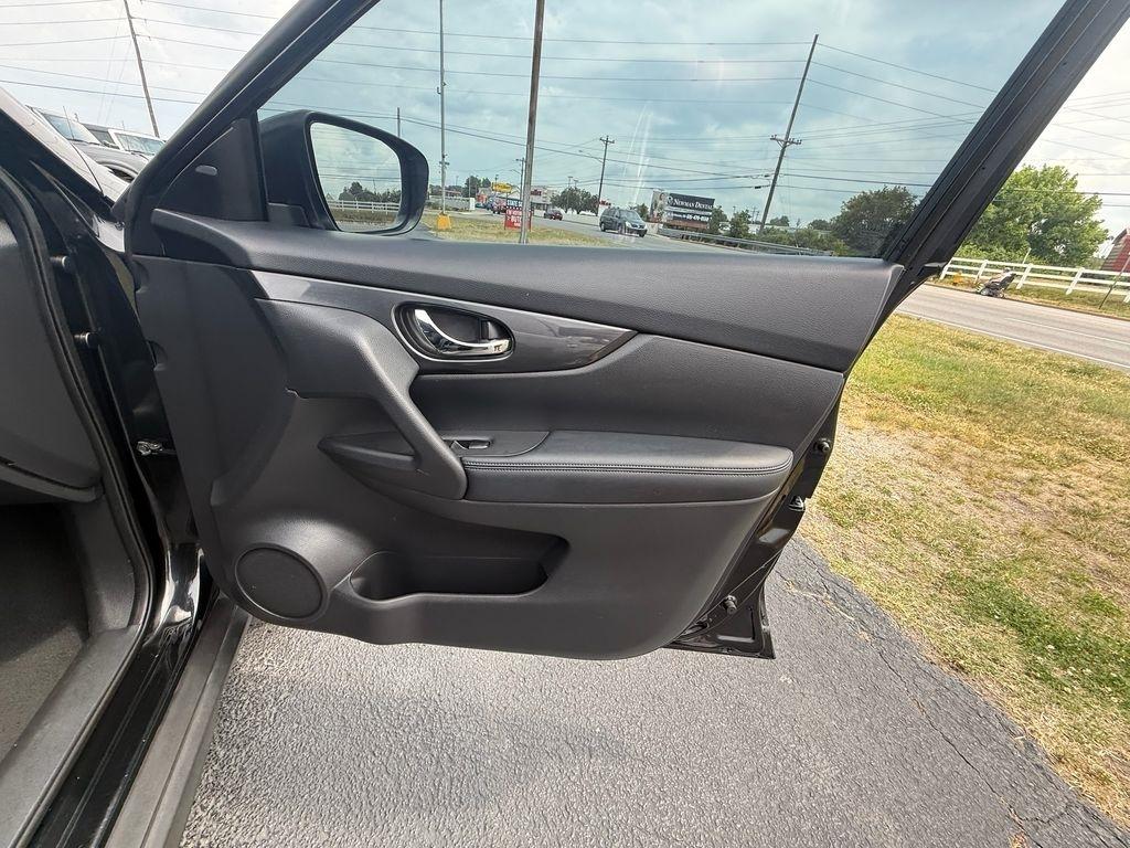 Nissan Rogue SV 2WD 2017
