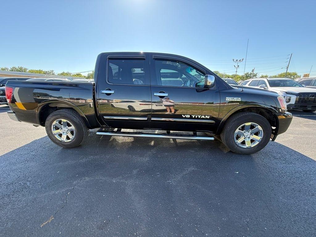 Nissan Titan SV Crew Cab 2WD 2015
