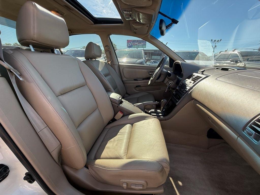 Nissan Maxima GLE 2003