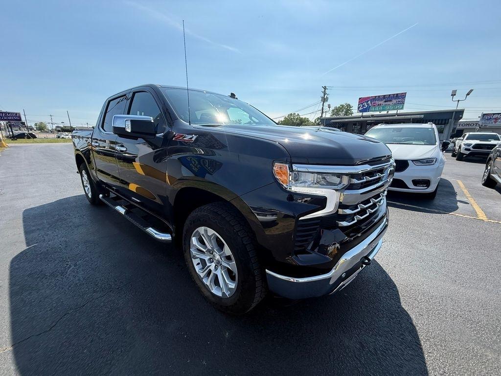 2022 Chevrolet Silverado 1500 LTZ Crew Cab 4WD