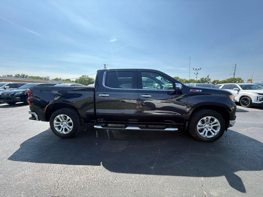 Chevrolet Silverado 1500 LTZ Crew Cab 4WD 2022