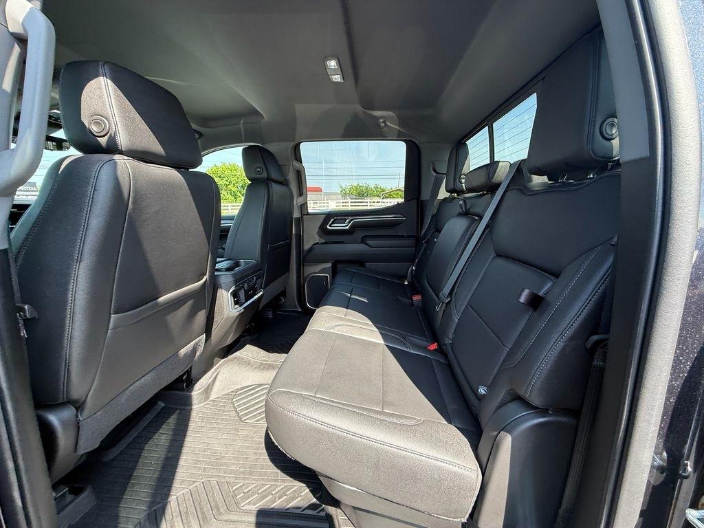 Chevrolet Silverado 1500 LTZ Crew Cab 4WD 2022