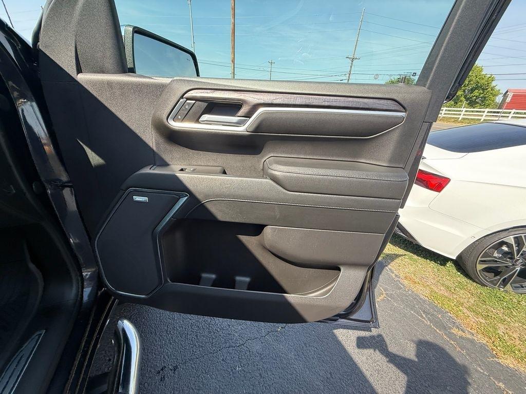 Chevrolet Silverado 1500 LTZ Crew Cab 4WD 2022