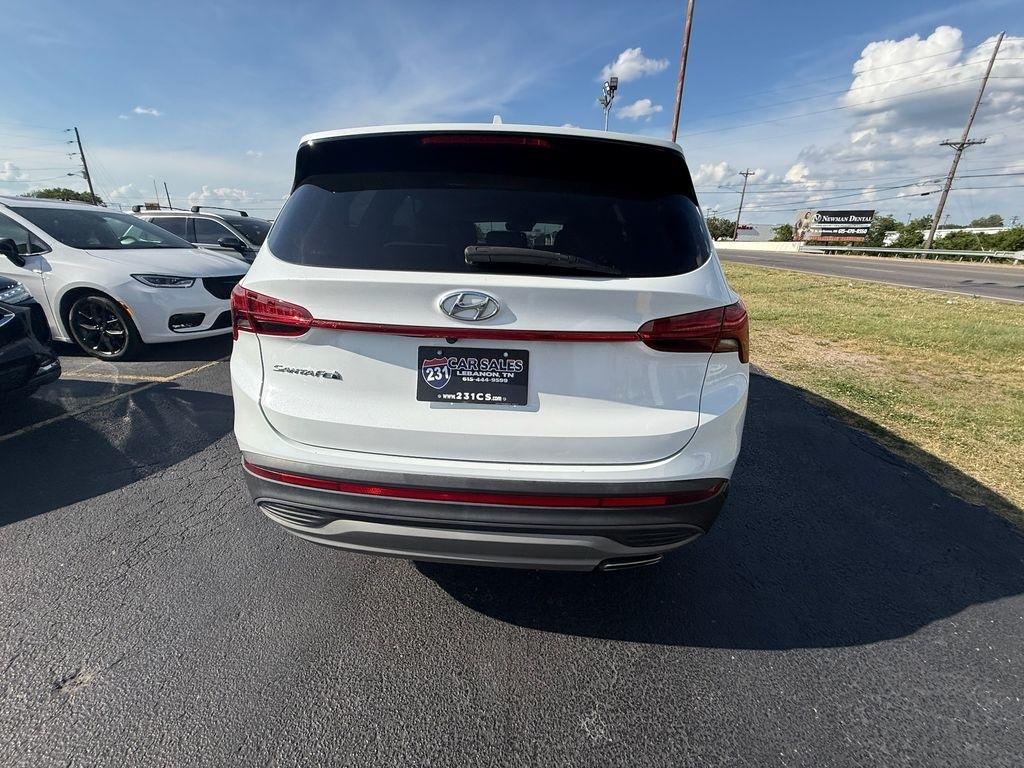 Hyundai Santa Fe SE 2021