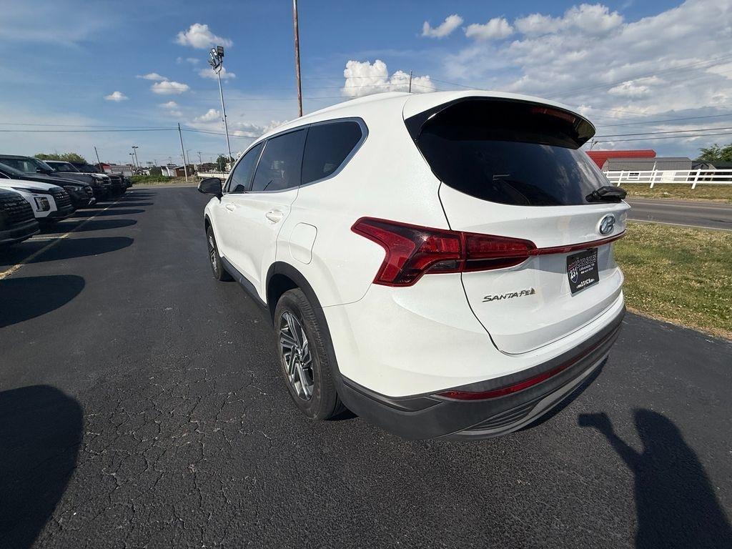 Hyundai Santa Fe SE 2021