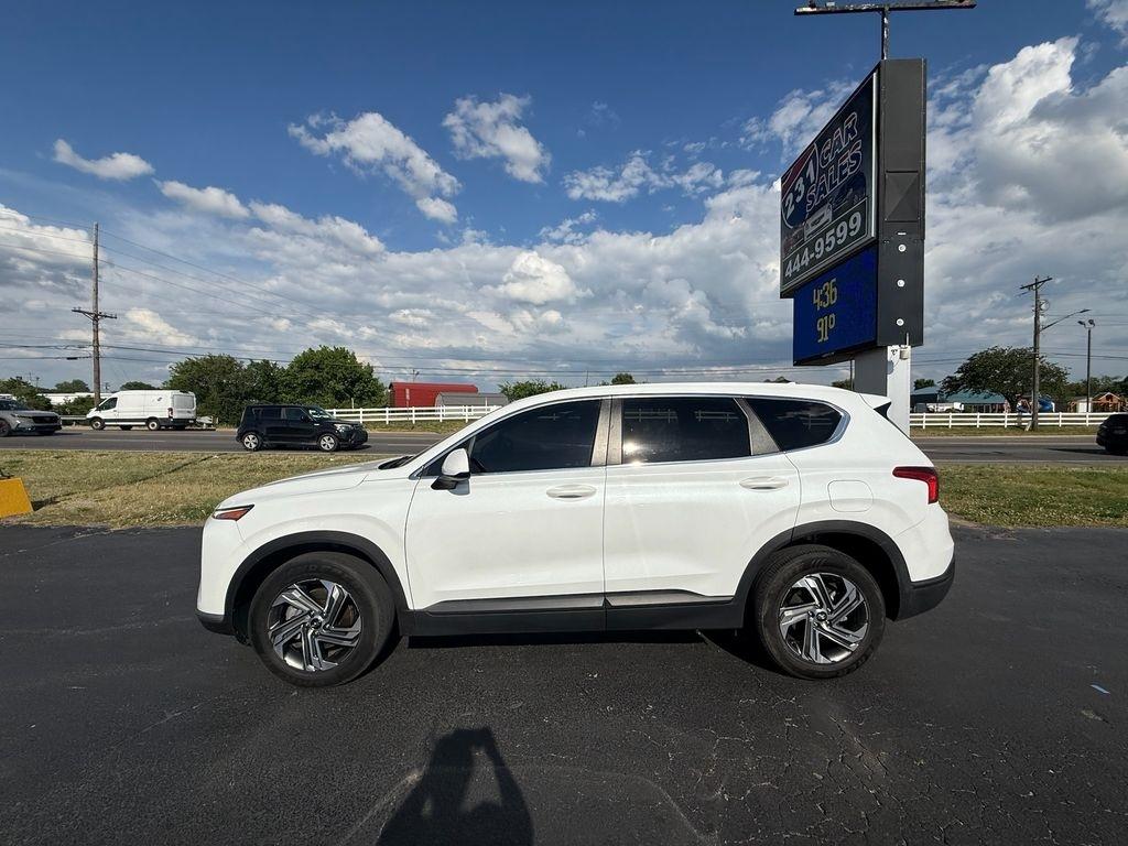 Hyundai Santa Fe SE 2021